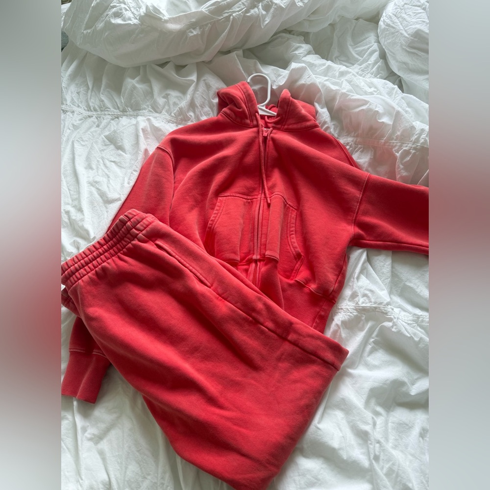 Aritzia Sun Faded Cherry Red set